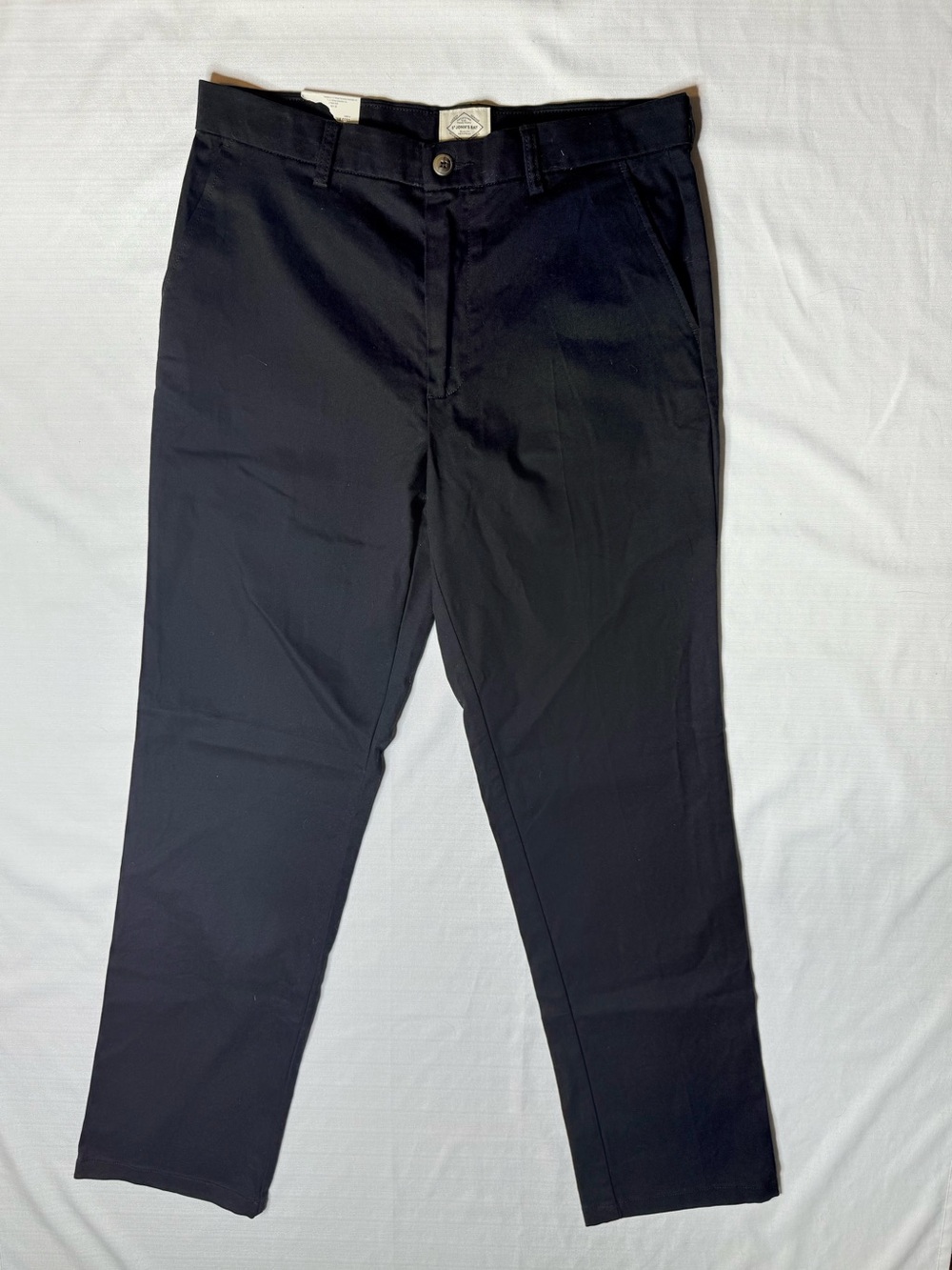 St. Johns Bay Men's Pants Black Chino Size 32X34 Flat Front New With Tags